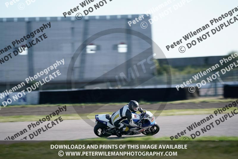 Rockingham no limits trackday;enduro digital images;event digital images;eventdigitalimages;no limits trackdays;peter wileman photography;racing digital images;rockingham raceway northamptonshire;rockingham trackday photographs;trackday digital images;trackday photos